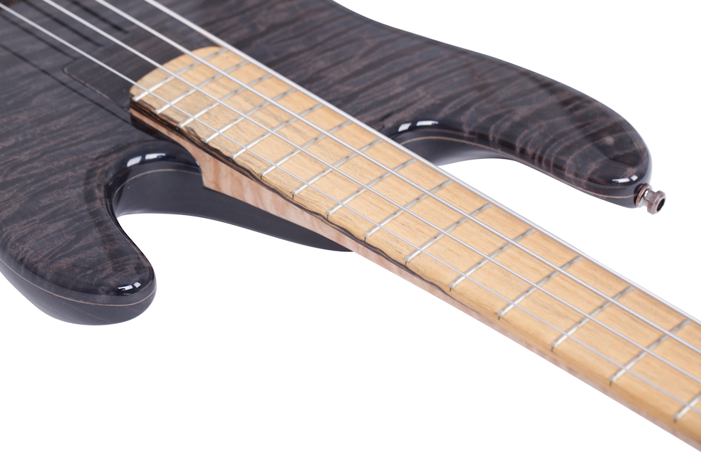 Custom Order 4 String Ray · Custom E-Bass von Wahlbrink Custom Basses and Guitars